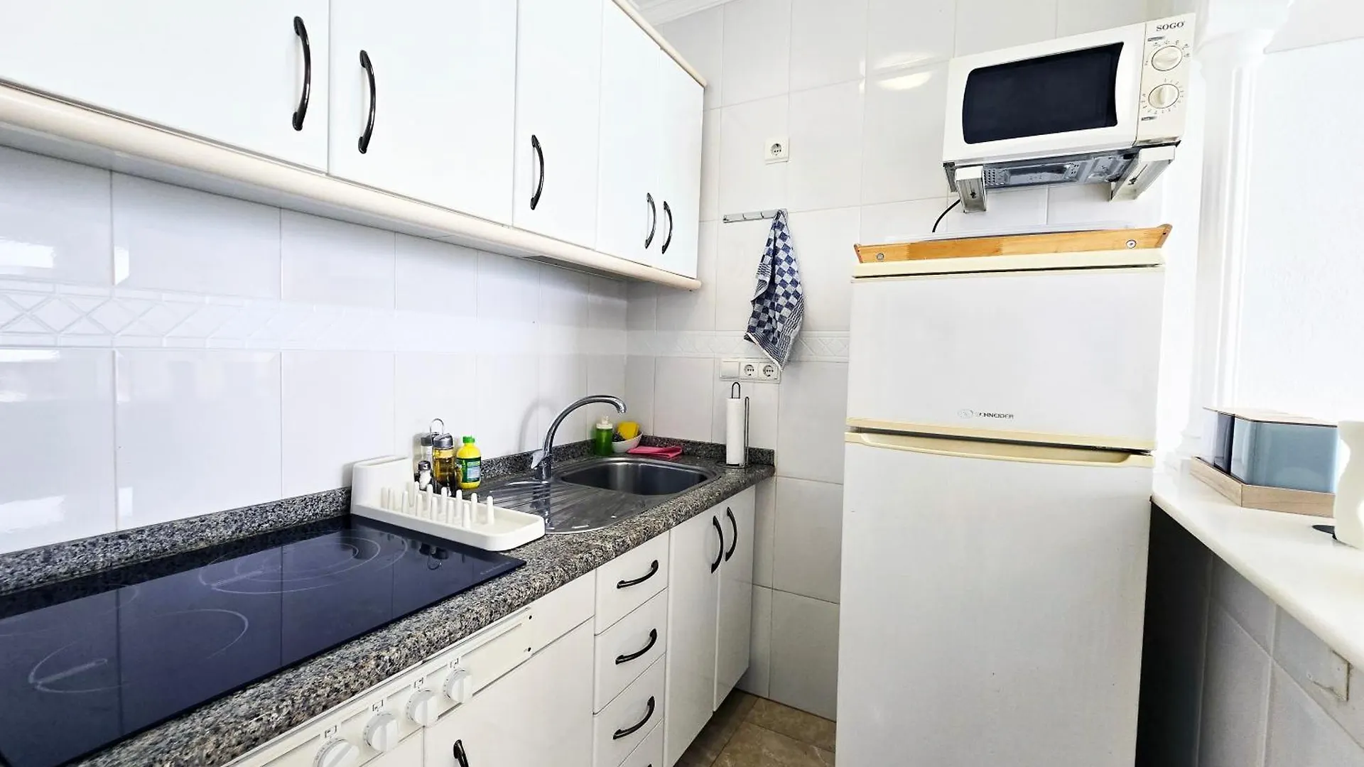 Aa Guest - Sky Center Beachfront Sea Views Eco Apartment Fuengirola